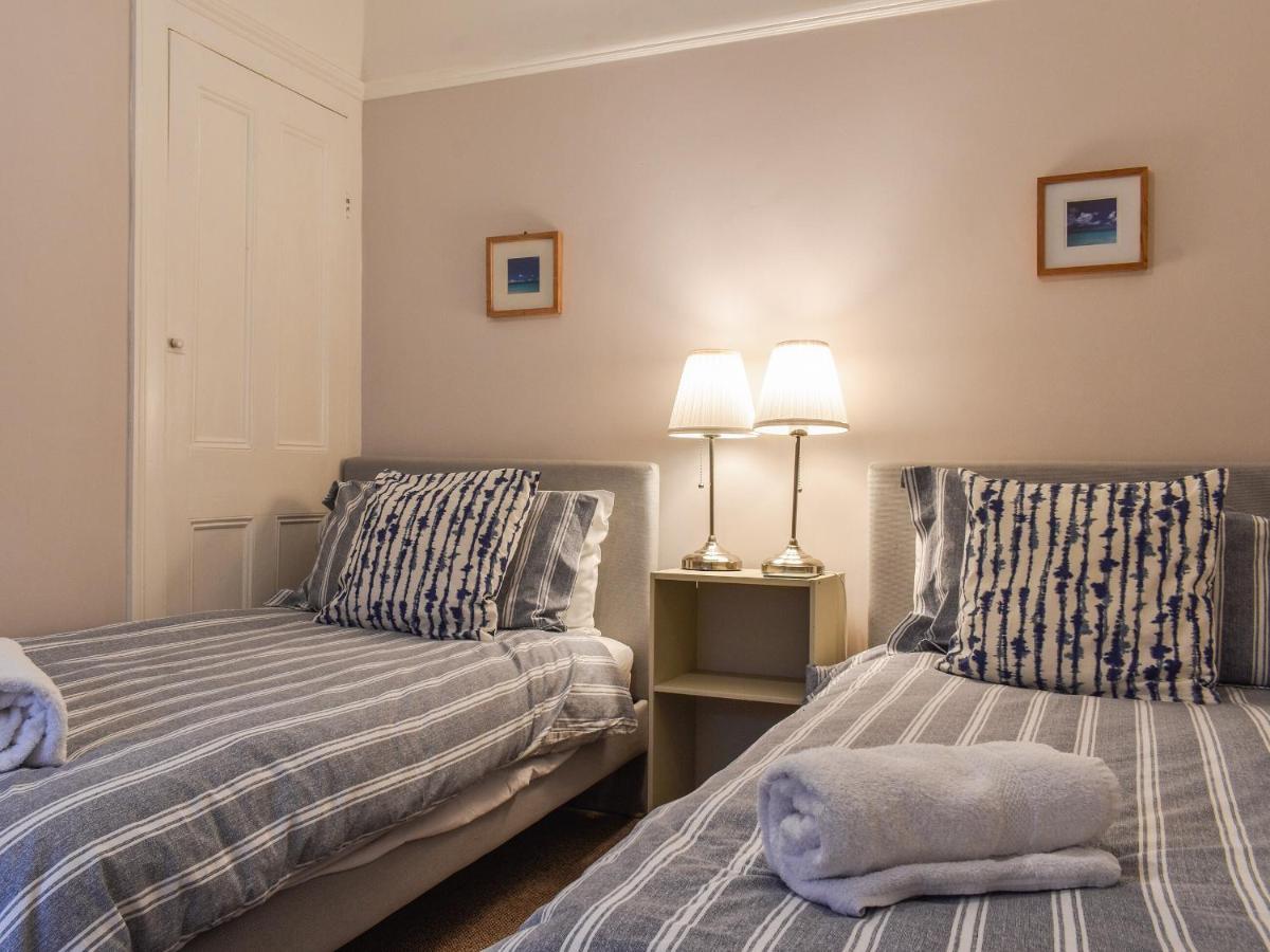 Sunset House Villa Whitby Esterno foto