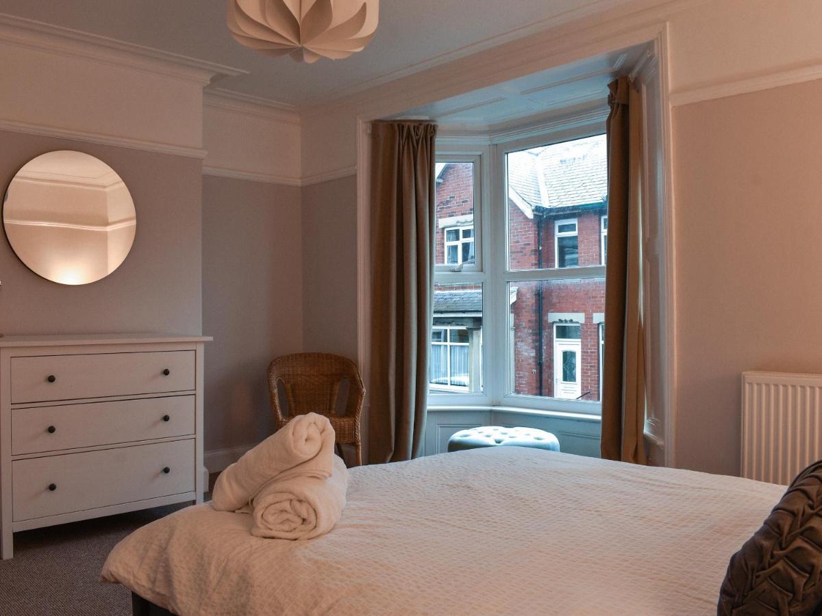 Sunset House Villa Whitby Esterno foto
